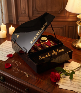 MINI PIANO : 3 Perfume 50 ml + 6 Musk +1 Dihn Oud +1 Dokhon